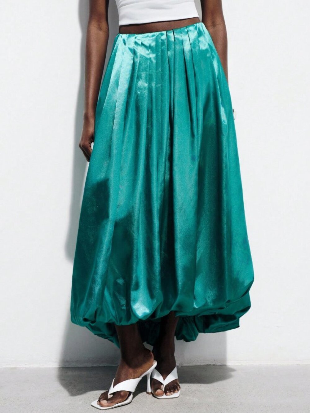 Green Casual Women's High-Waisted A-Line Satin Pleated Skirt - Picture 3 of 8